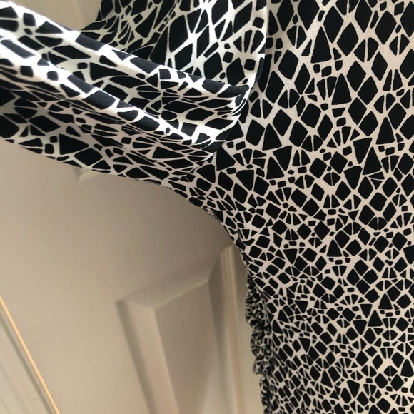 Laundry Wrap Dress - Picture 4 of 6